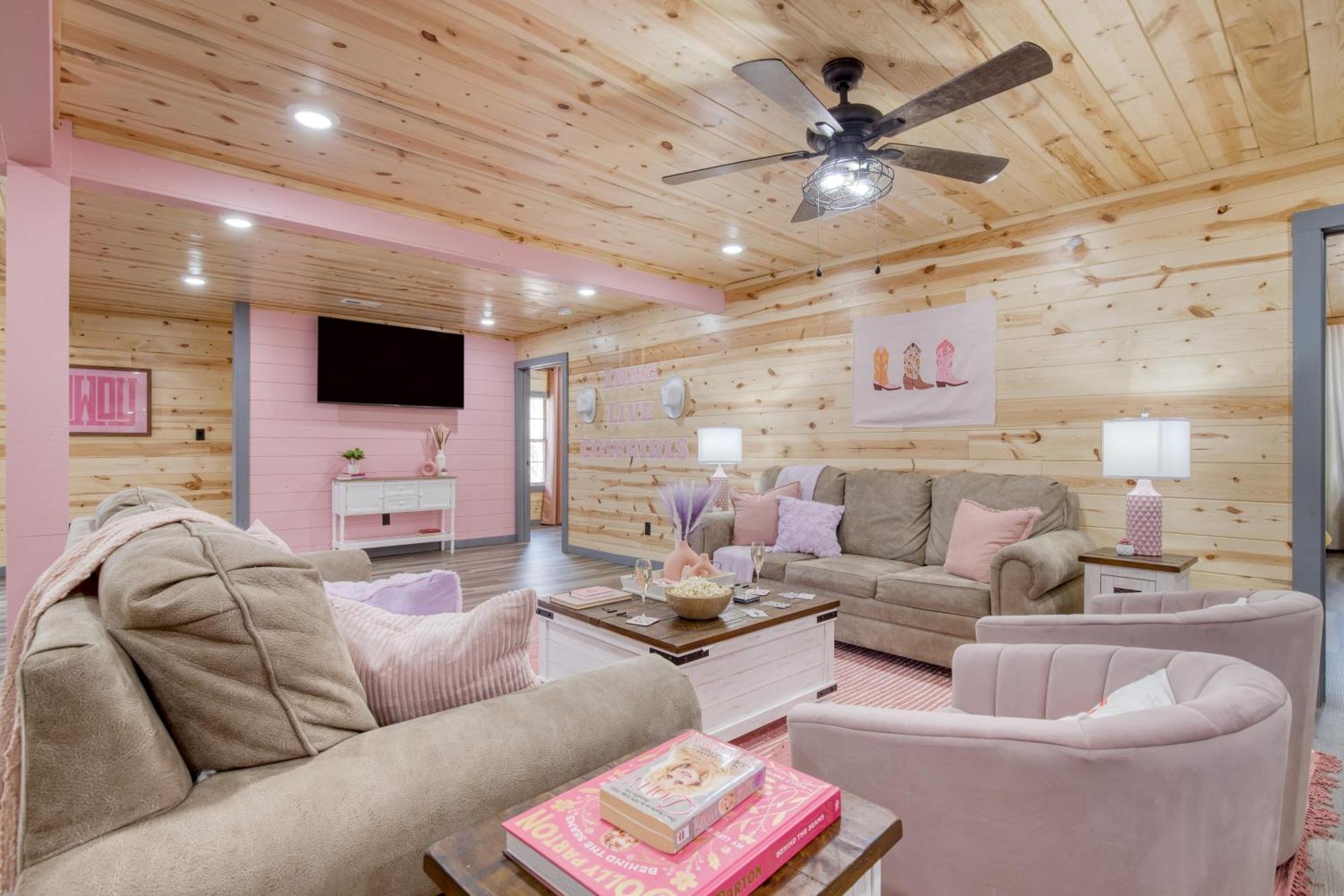 Pink Pines Avantstay Luxury Aesthetic Dream Home Indoor Pool Hot Tub Pigeon Forge Kültér fotó