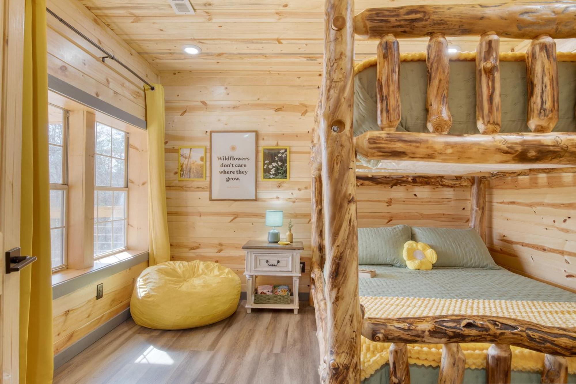 Pink Pines Avantstay Luxury Aesthetic Dream Home Indoor Pool Hot Tub Pigeon Forge Kültér fotó