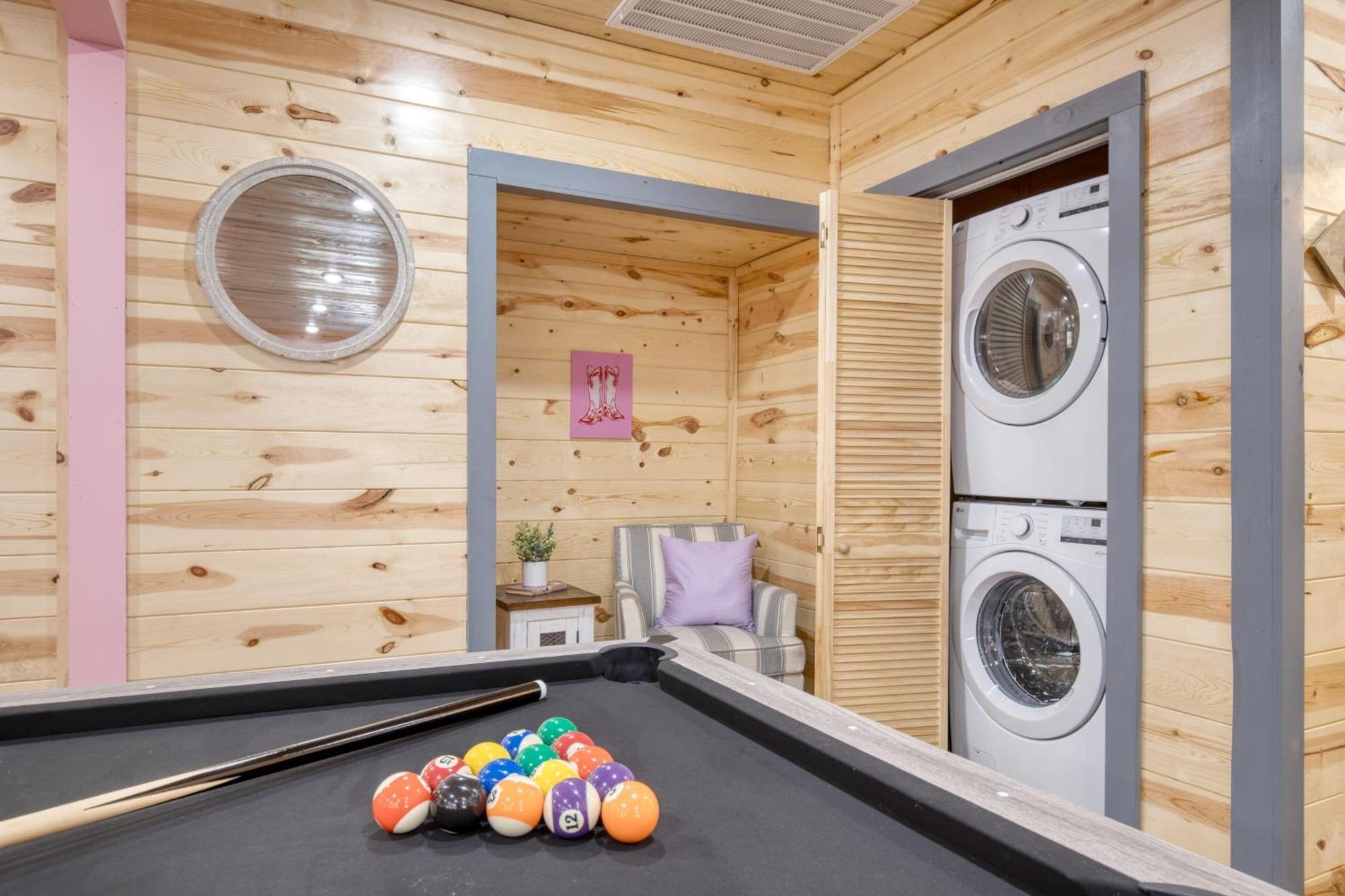 Pink Pines Avantstay Luxury Aesthetic Dream Home Indoor Pool Hot Tub Pigeon Forge Kültér fotó